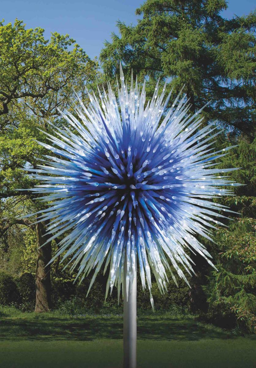Dale Chihuly, Sapphire Star, 2010. © Chihuly Studio