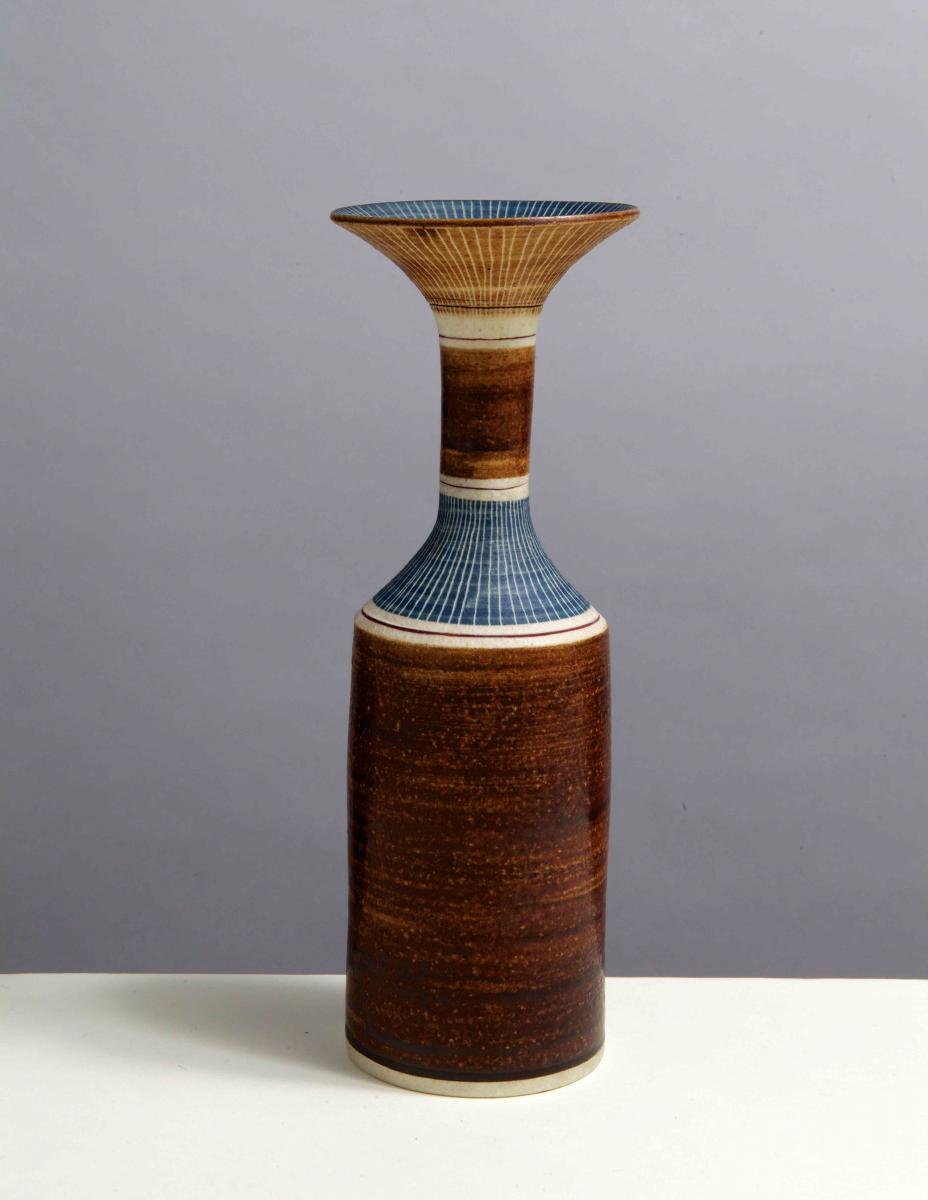 Centre of Ceramic Art York, Porcelain bottle, 1958-59, by Lucie Rie, photo by Phil Sayer 