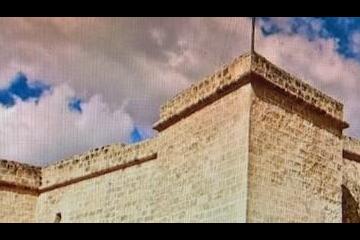 San Carlos battlements photo by Steve Cochran