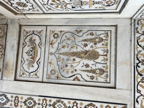pietra dura marble Itimad ud Daulahs Tomb Agra_photo by Anthony Peers